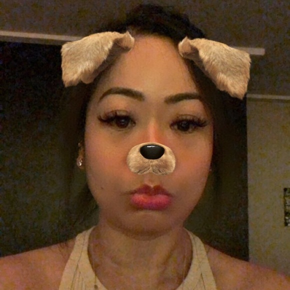 Meet your Posher, Mercedes - Picture 2 of 2